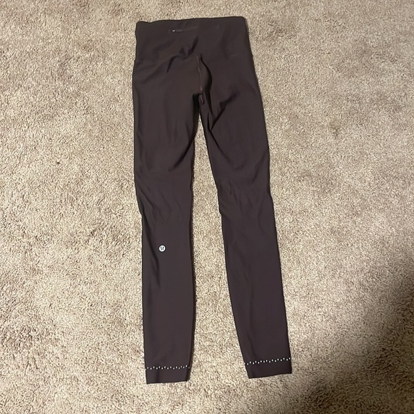 Lululemon Wunder Train High-Rise Tight 25" size 6 In Brown - Picture 3 of 3